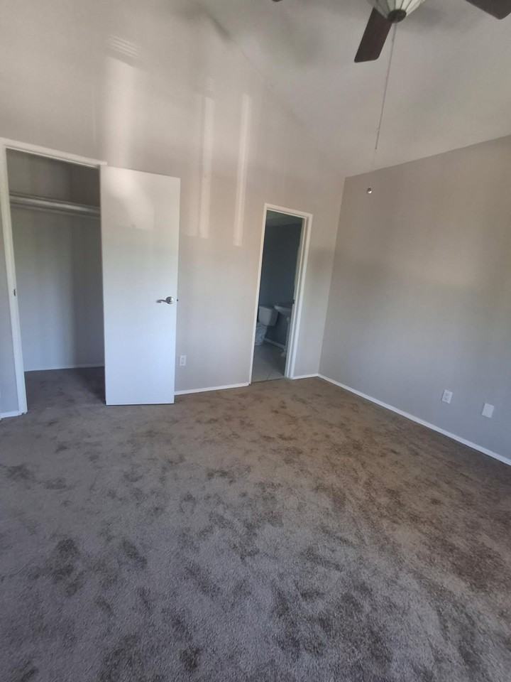 833 Gladys Avenue - Photo 2 of 31