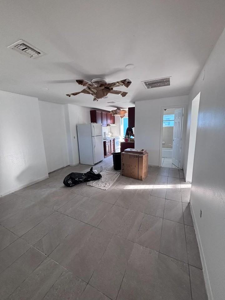 2139 Washington Street - Photo 4 of 14