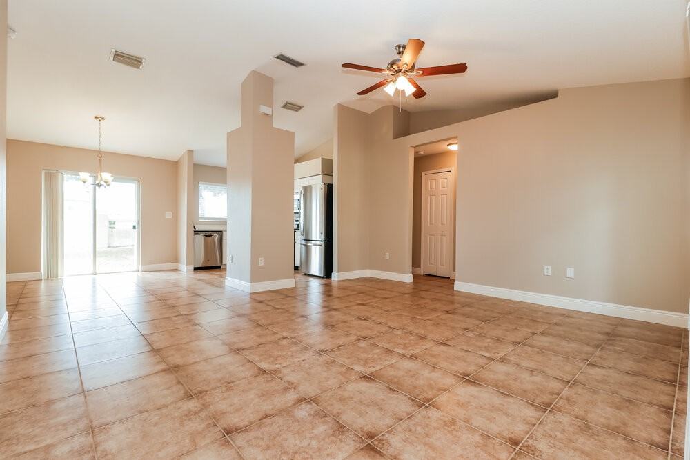 13244 Prestwick Dr - Photo 4 of 16