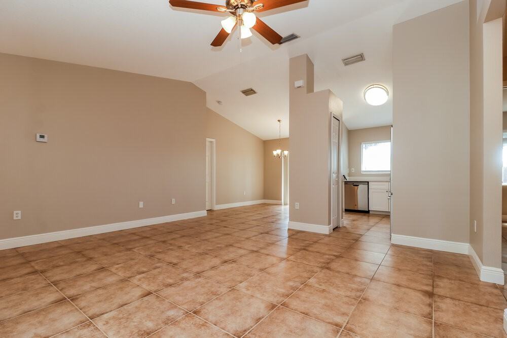 13244 Prestwick Dr - Photo 5 of 16