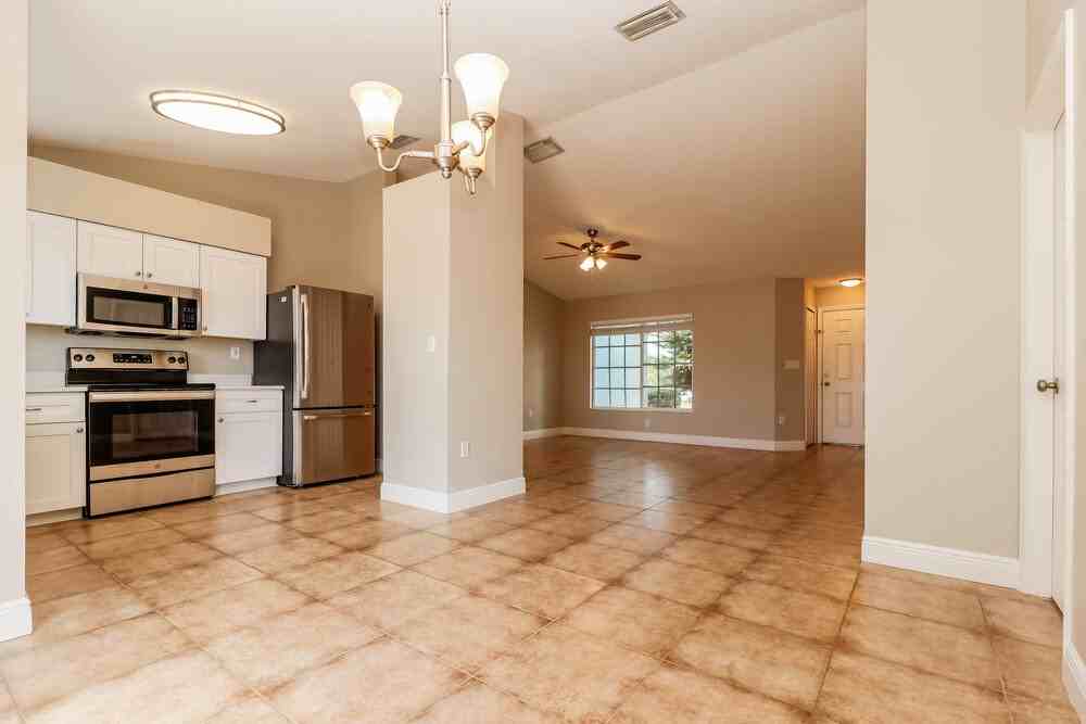 13244 Prestwick Dr - Photo 7 of 16