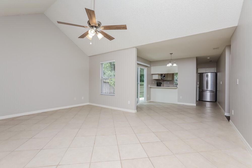 1833 Iroquois Dr - Photo 3 of 16