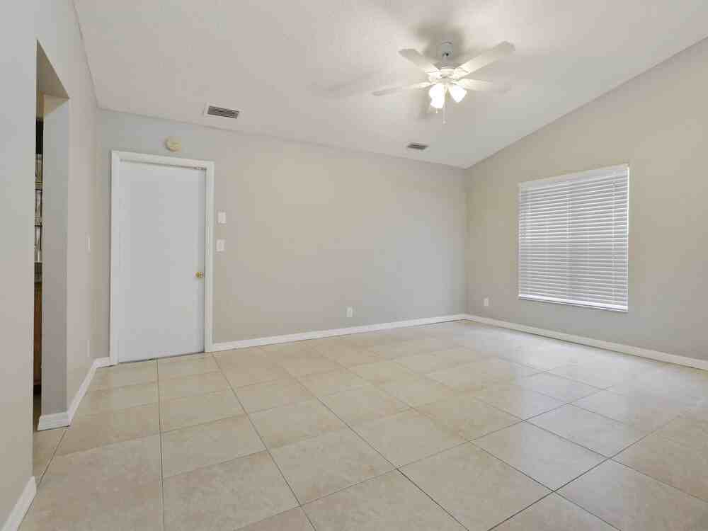 4462 Nw 113th Ln - Photo 2 of 17