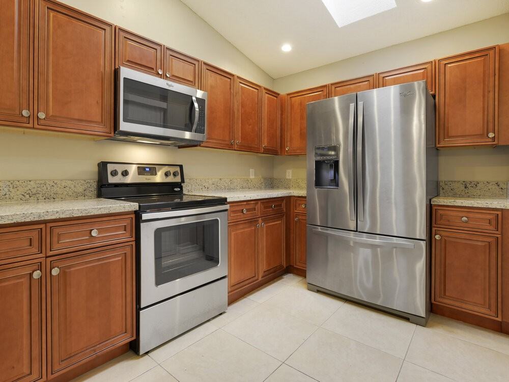 4462 Nw 113th Ln - Photo 4 of 17