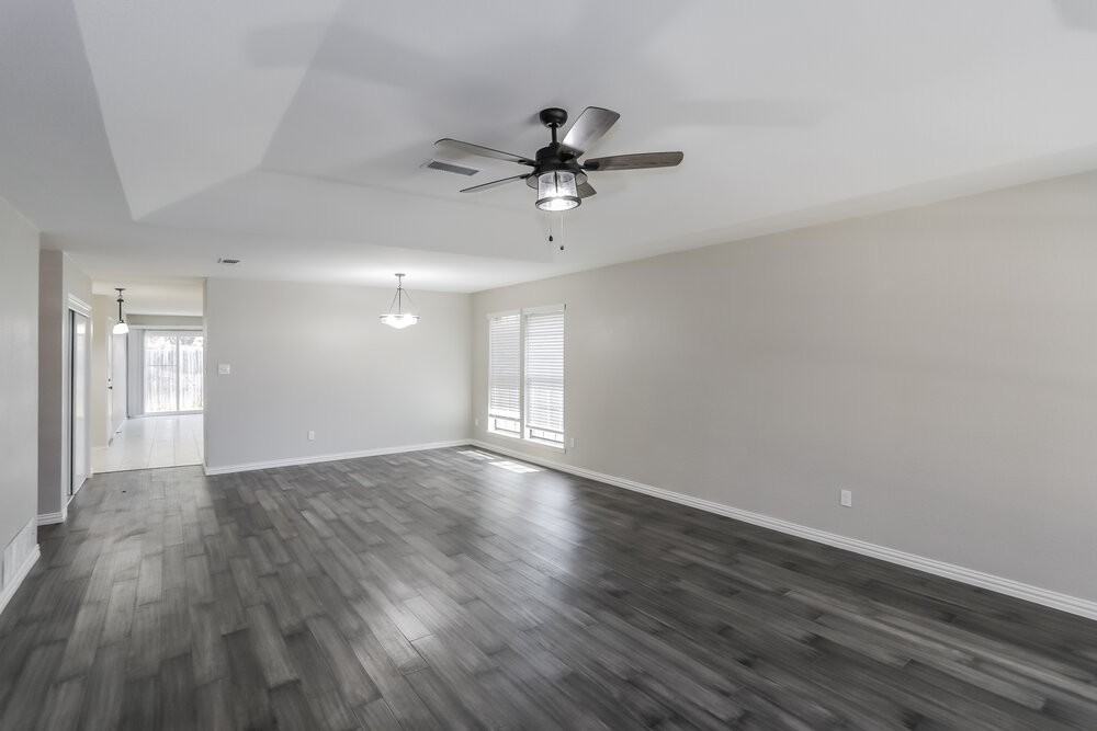 6936 Bentley Ave - Photo 7 of 16