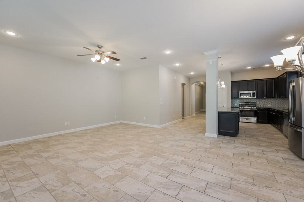 415 Rocky Briar Ct - Photo 4 of 16
