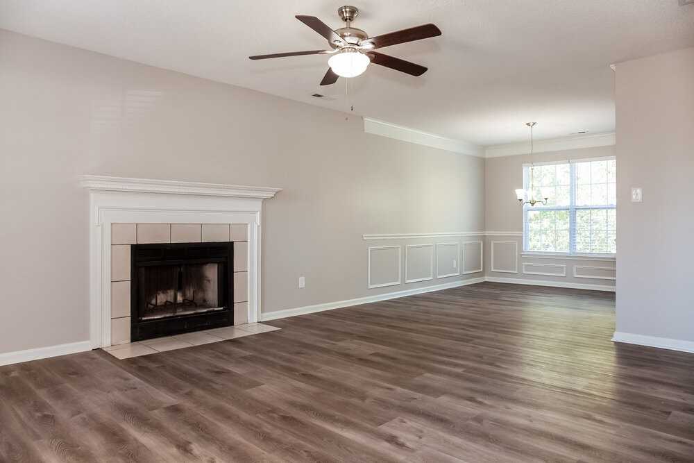 14049 Southbridge Forest Dr - Photo 4 of 17