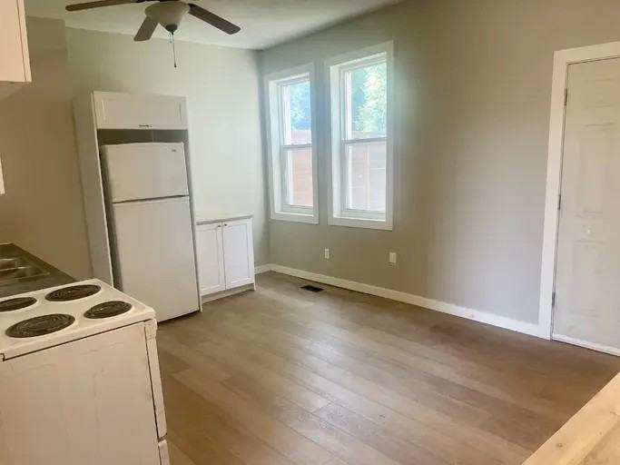 191 Worthington Cres #191 - Photo 2 of 10