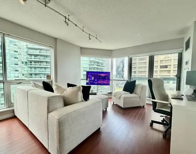 10 Queens Quay W #1903 - Photo 3 of 12