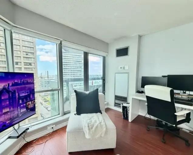 10 Queens Quay W #1903 - Photo 4 of 12