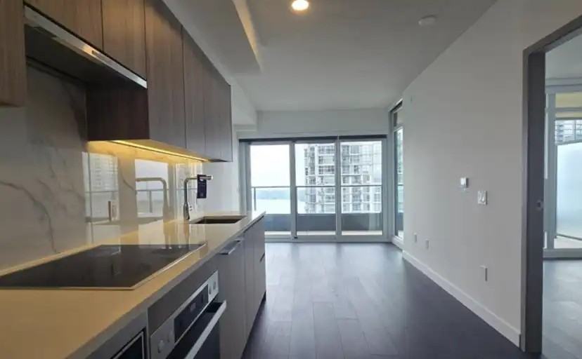 1 Concord Cityplace Way #3706