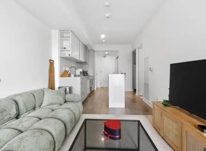19 Western Battery Rd #1020 - Photo 7 of 16