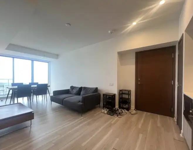 17 Bathurst St #3315