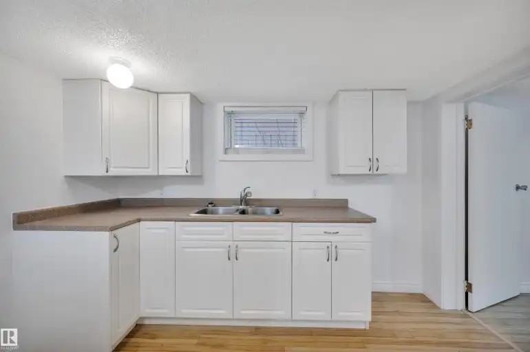 10843 64 Ave Nw #BS - Photo 7 of 18