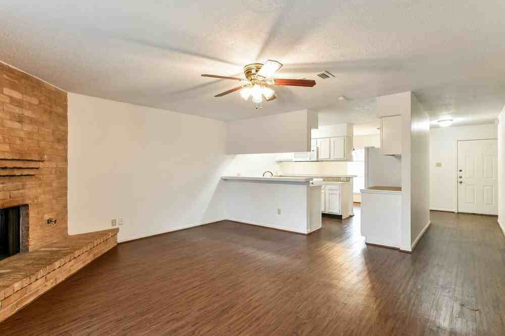 6527 La Violetta Dr - Photo 3 of 15