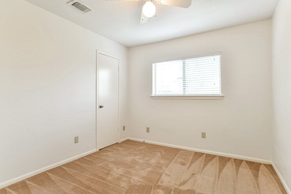 6527 La Violetta Dr - Photo 7 of 15
