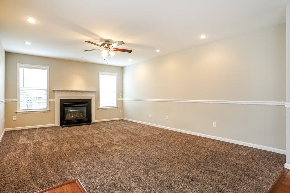 6412 Willowlawn Dr - Photo 4 of 17