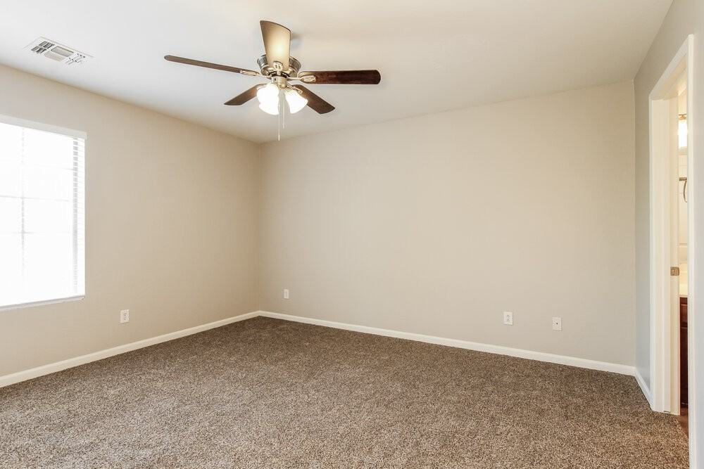 21874 W Sonora St - Photo 7 of 17