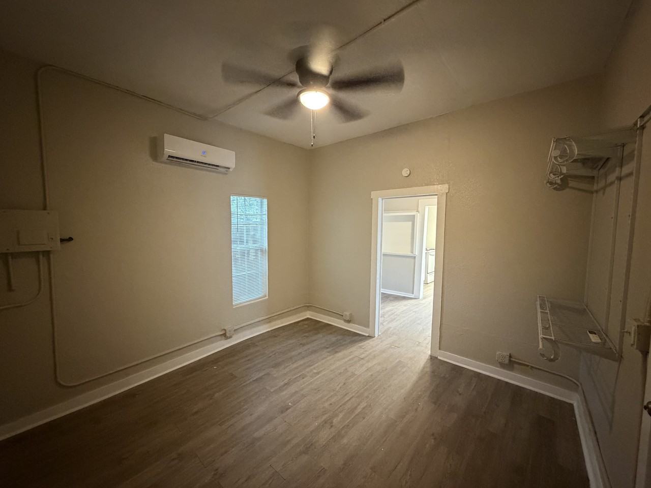 1817 San Luis St #2 - Photo 5 of 10