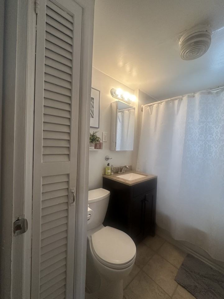 1106 E Moyamensing Ave #2 - Photo 7 of 11
