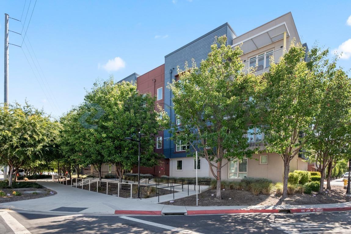 460 Montague Expy #40 - Photo 6 of 33