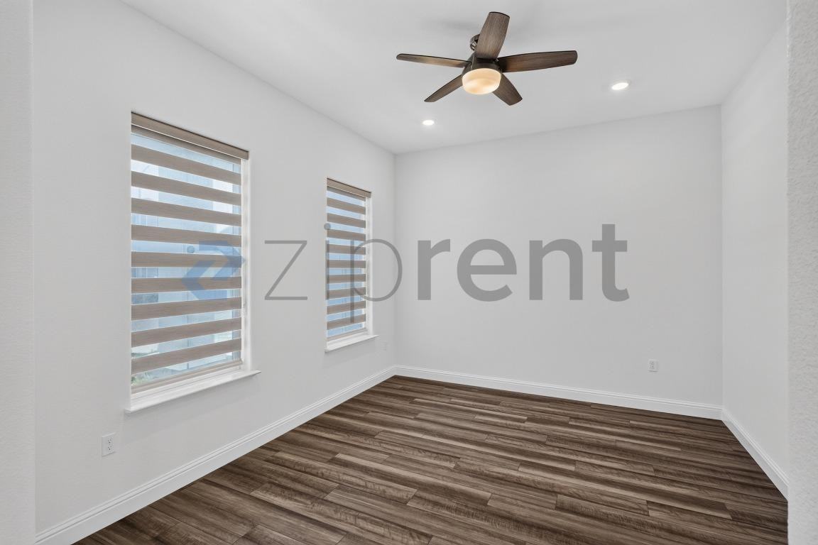 1447 Teak Ave - Photo 6 of 45