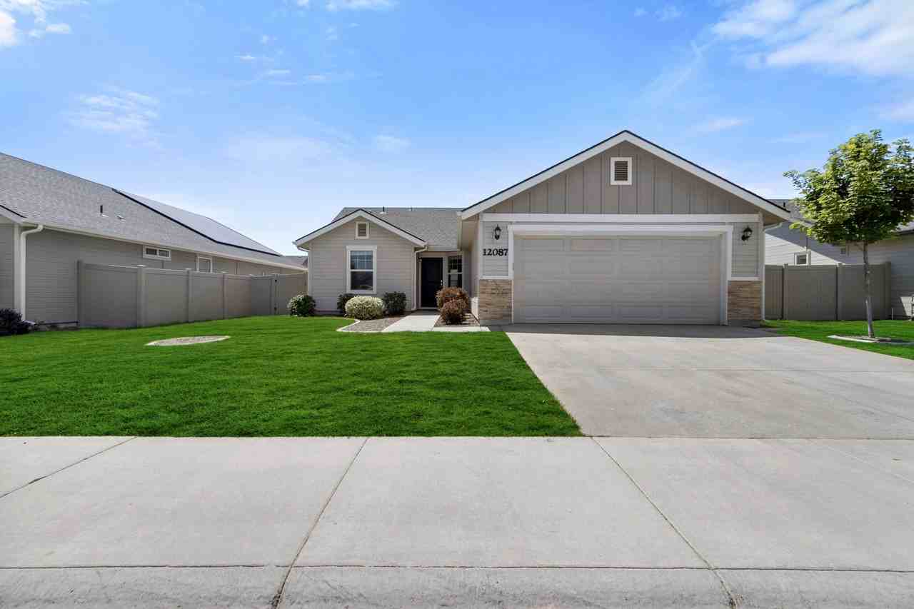 12087 W Soapstone Dr #1 - Photo 2 of 34