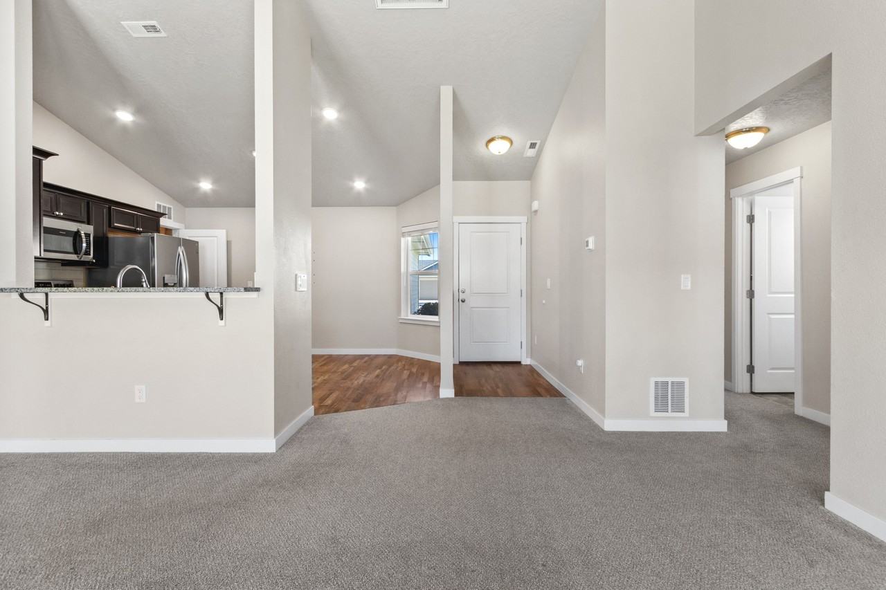 12087 W Soapstone Dr #1 - Photo 5 of 34