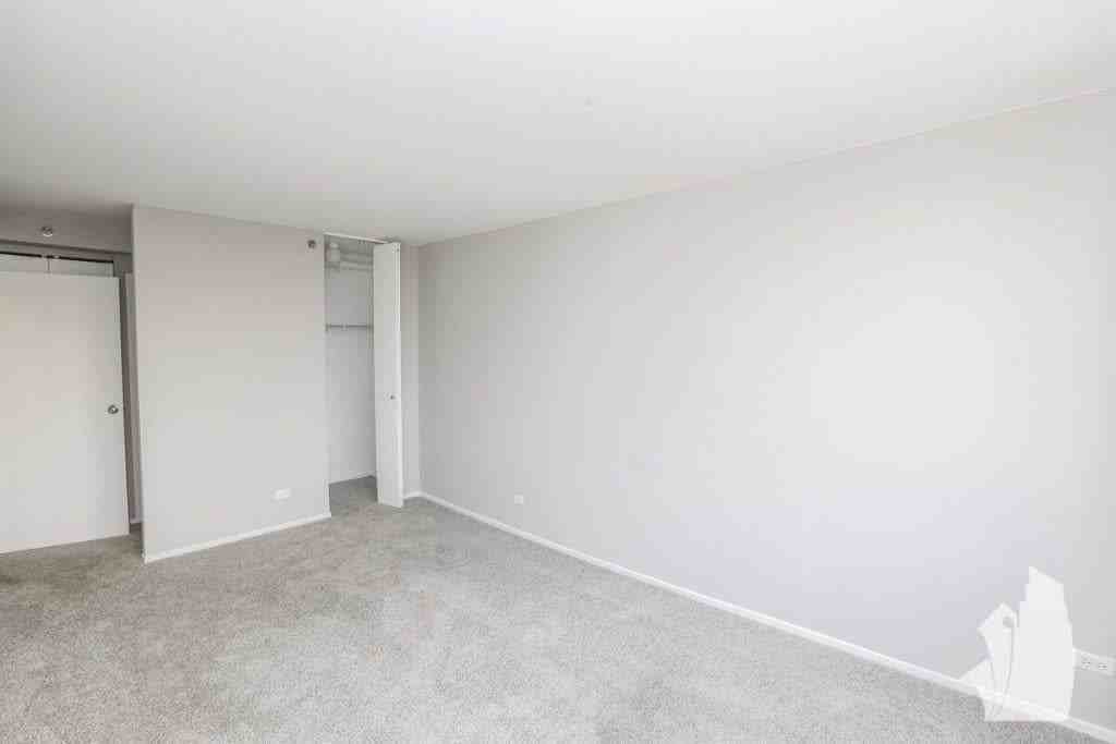 4334 N Hazel St #508 - Photo 6 of 20