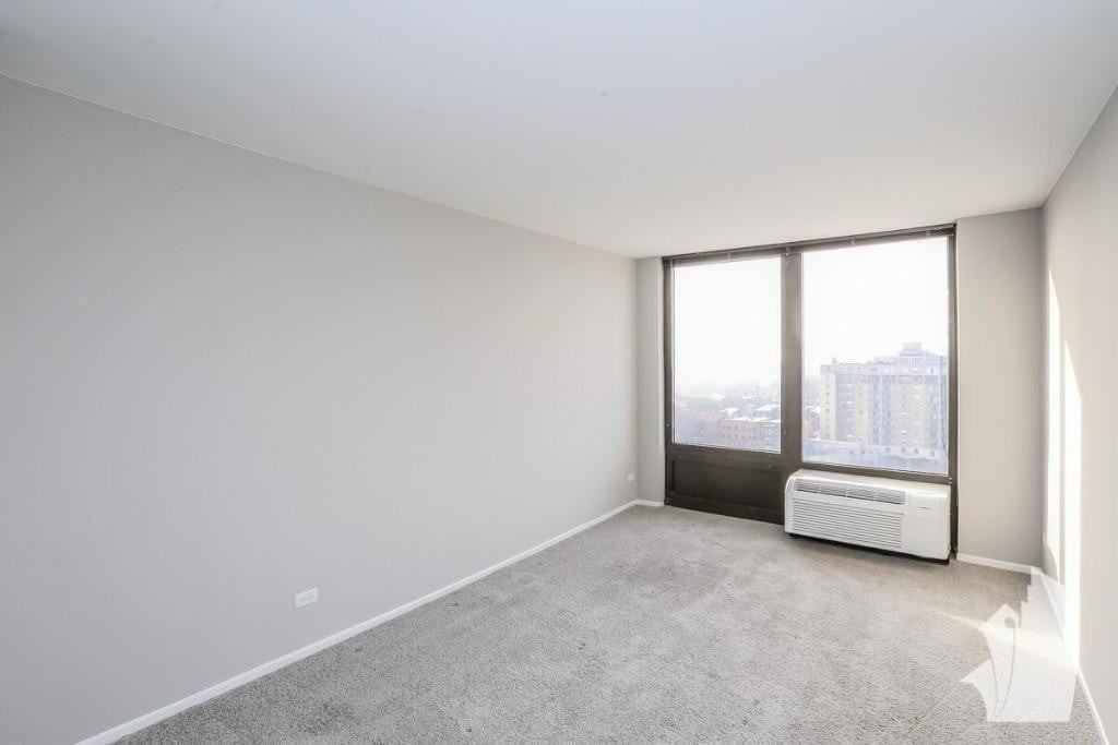 4334 N Hazel St #702 - Photo 7 of 20