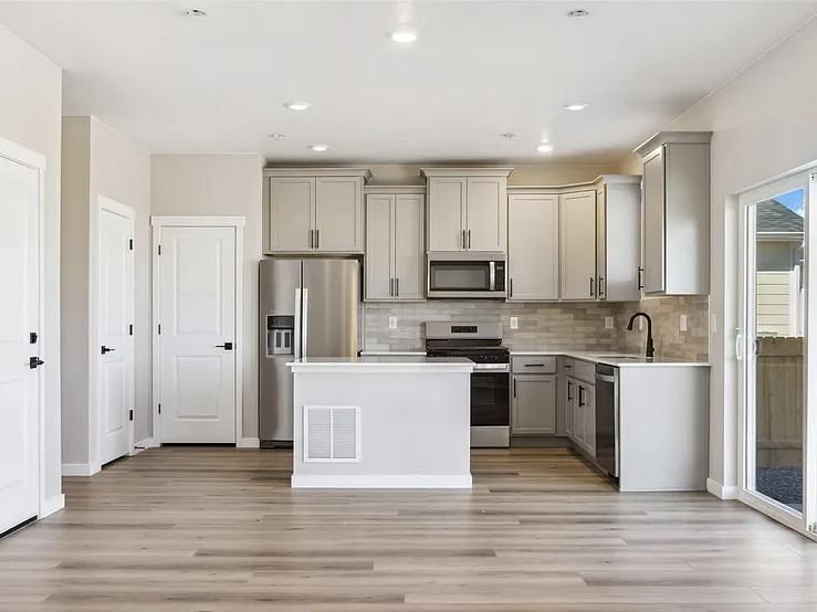 10525 Scranton Way #NA - Photo 3 of 17