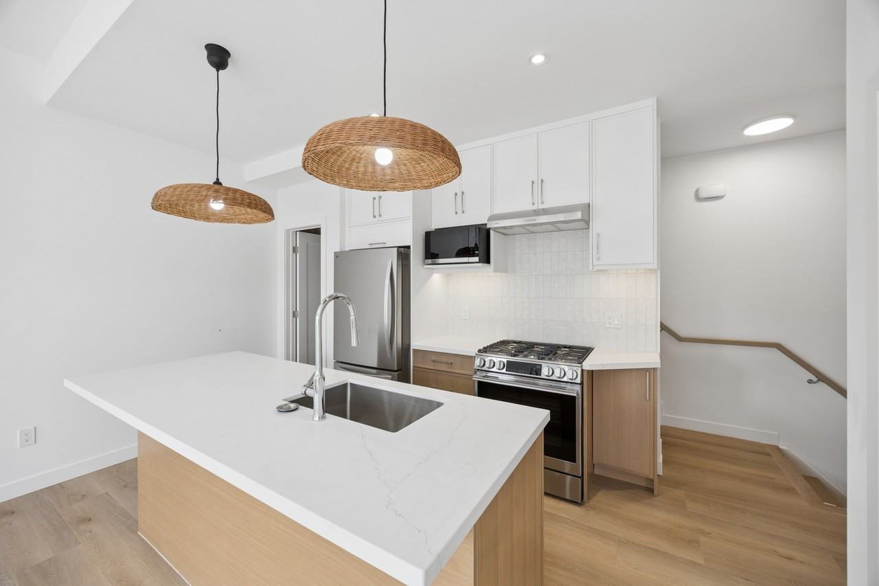 91 Barton Avenue #5 - Photo 3 of 16