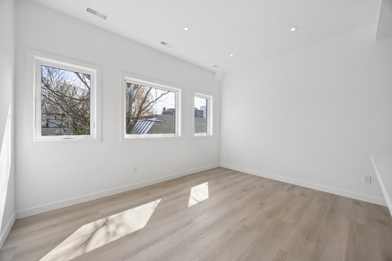 91 Barton Avenue #5 - Photo 5 of 16