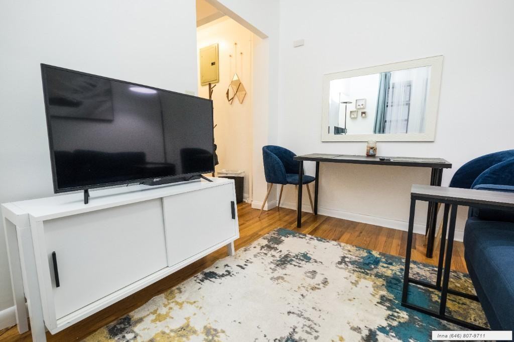 317 E 75th St #2 - Photo 4 of 20