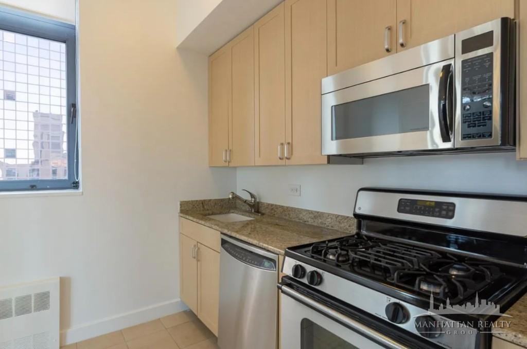 W 48th St #34B - Photo 2 of 12