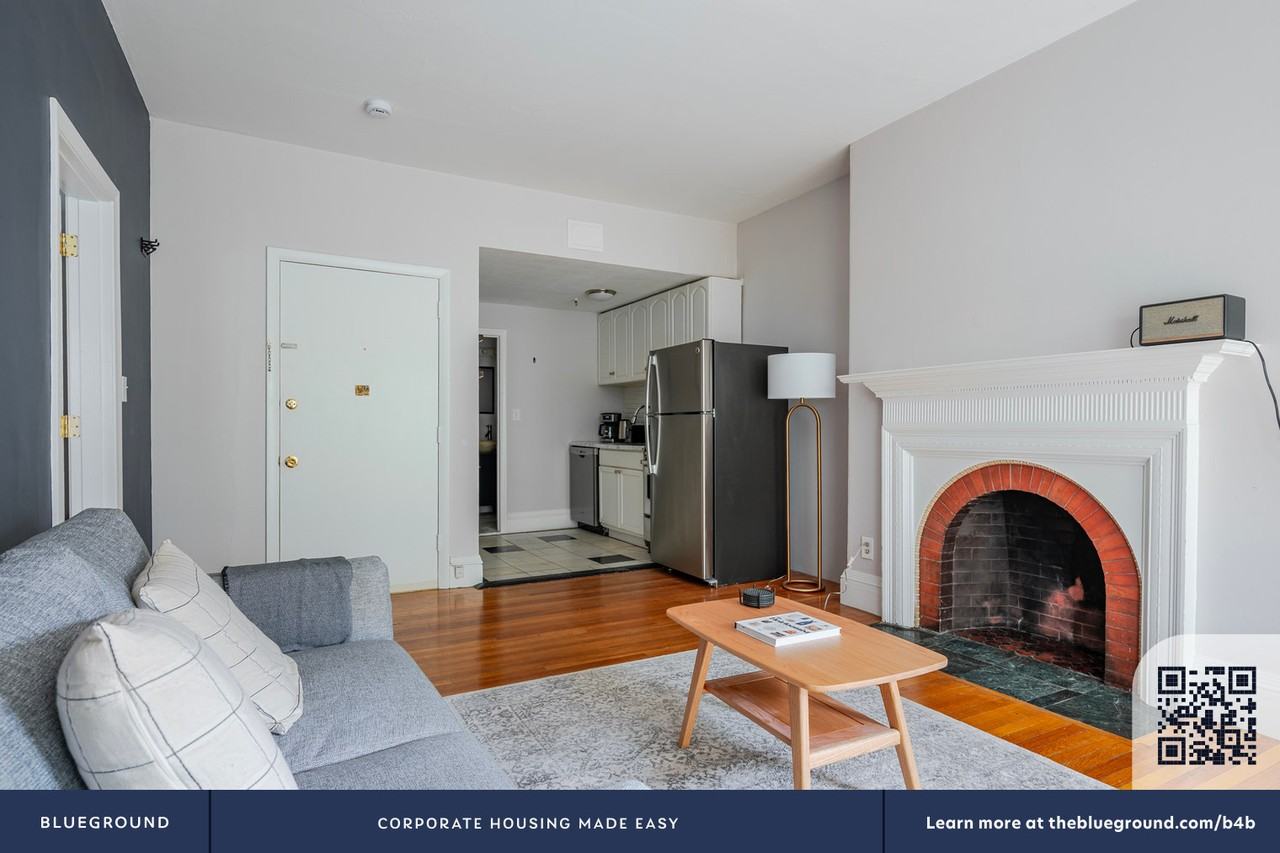 511 Beacon St #1341 - Photo 5 of 21