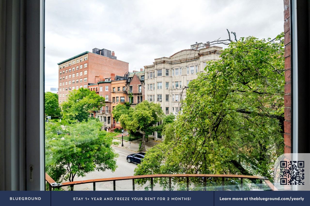 511 Beacon St #1341 - Photo 7 of 21