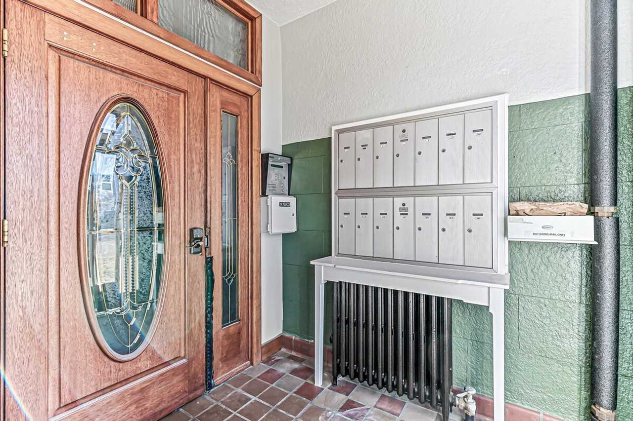 1666 Detroit St #1026255P - Photo 5 of 30