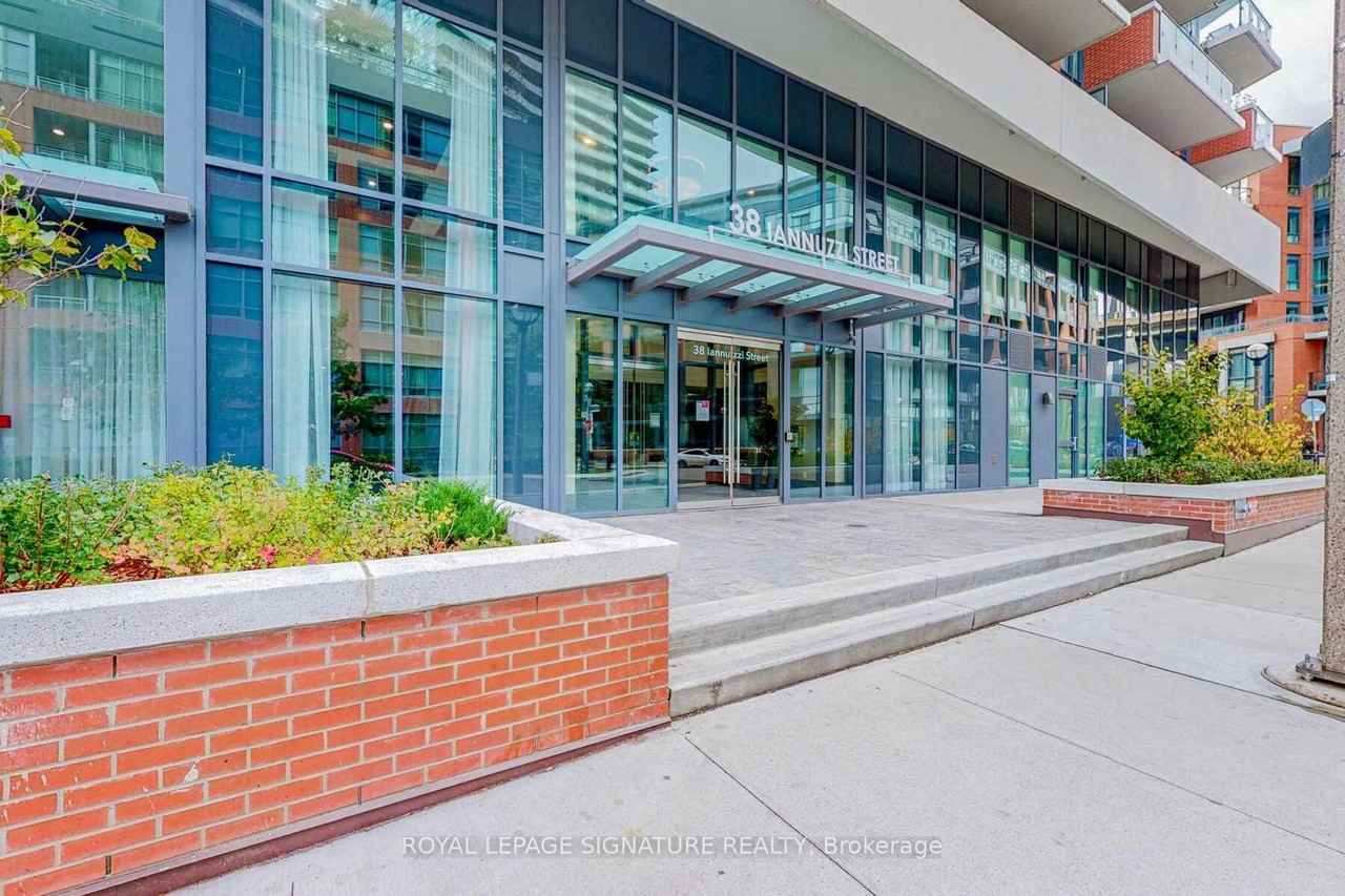 38 Iannuzzi Street #810 - Photo 2 of 16