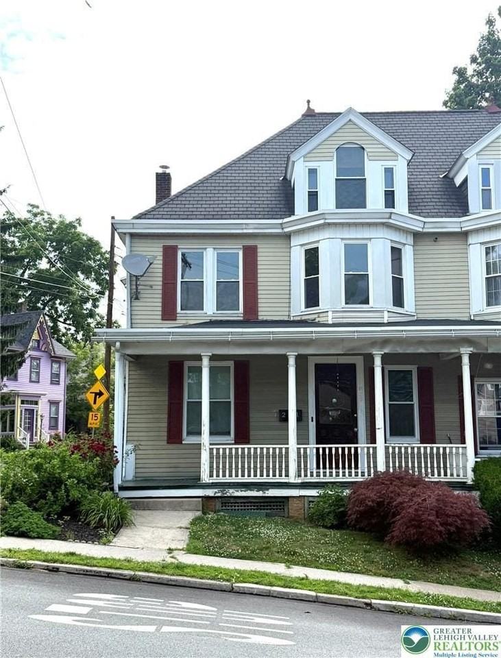 839 Mccartney St #2ndFL