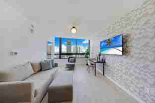 3335 Ne 1st Ave - Photo 1 of 1