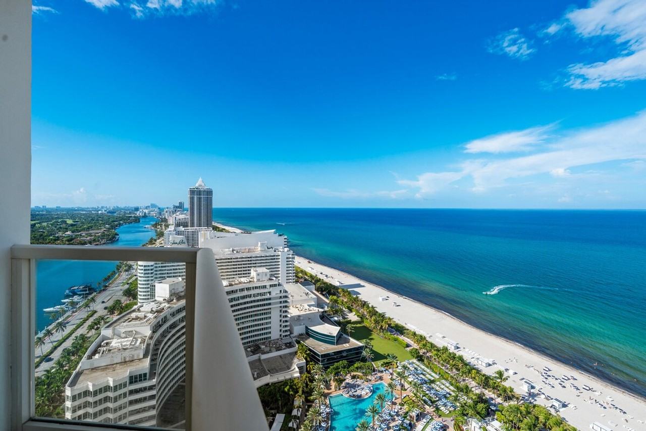 4343 Collins Ave #1540452P - Photo 4 of 16