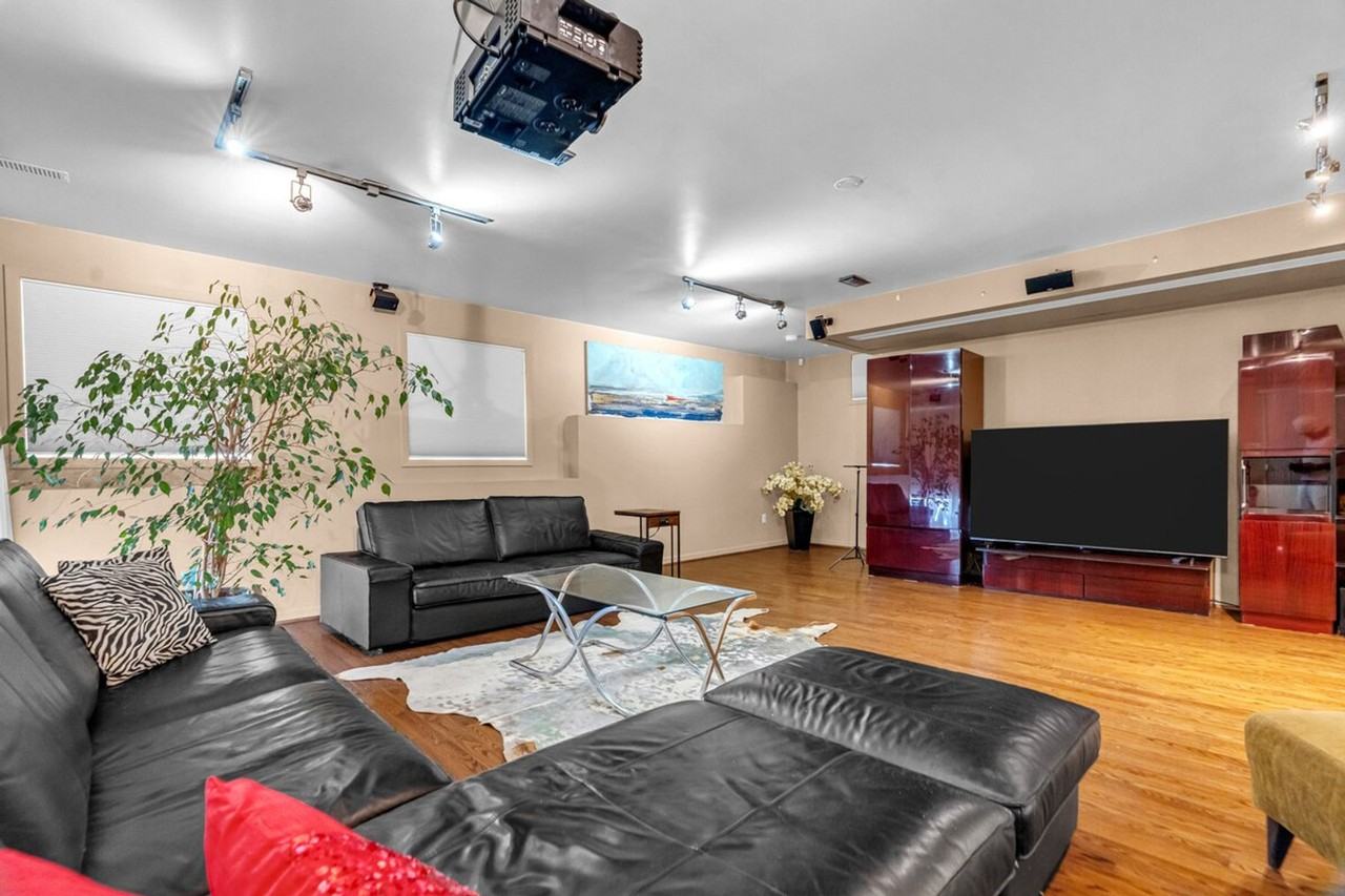 481 Clouston Rd #1556350P - Photo 3 of 50