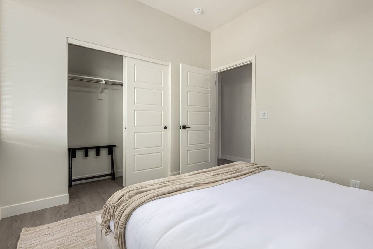 6249 E Pinnacle Vista Dr #1558667P - Photo 3 of 26