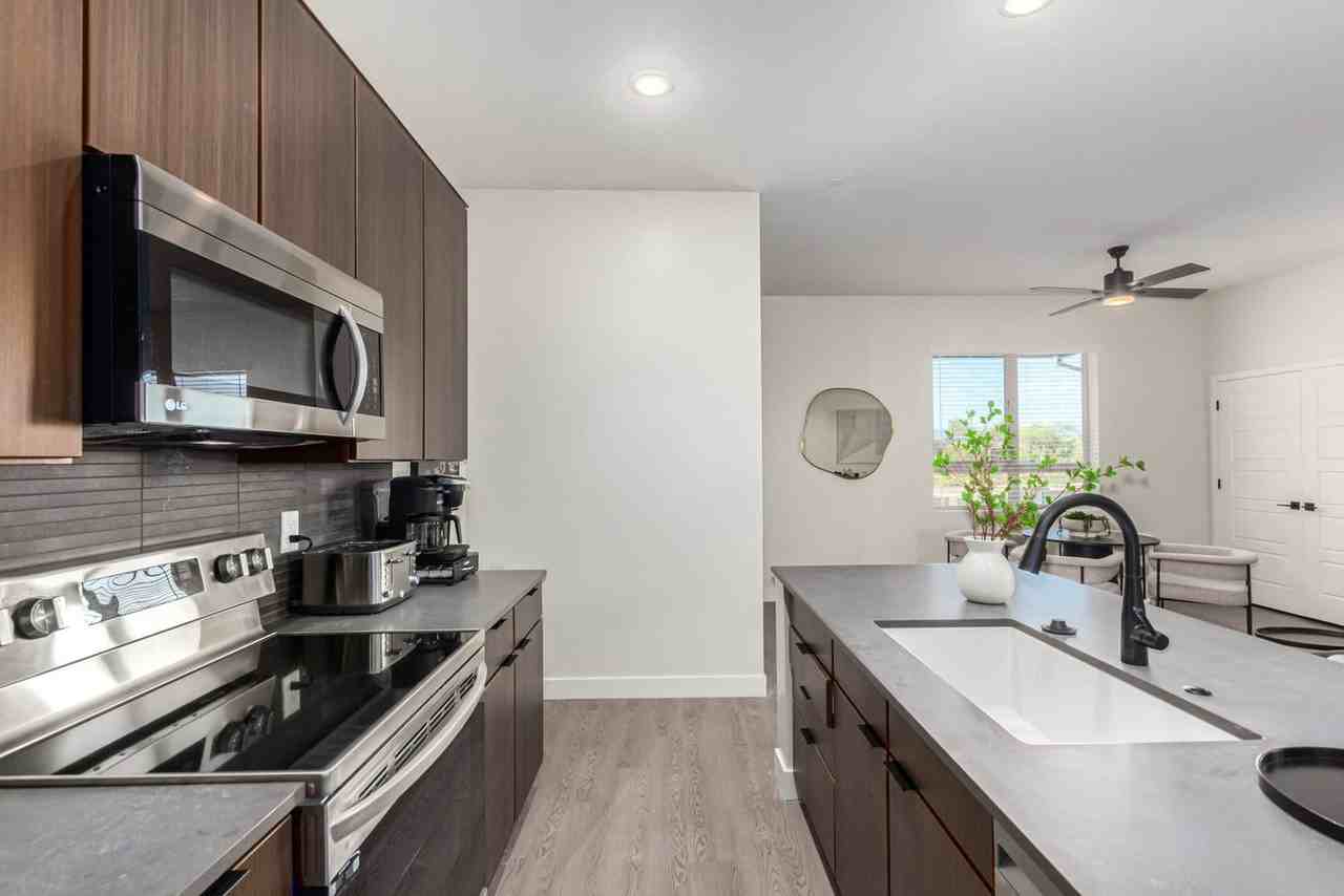 6249 E Pinnacle Vista Dr #1558667P - Photo 7 of 26