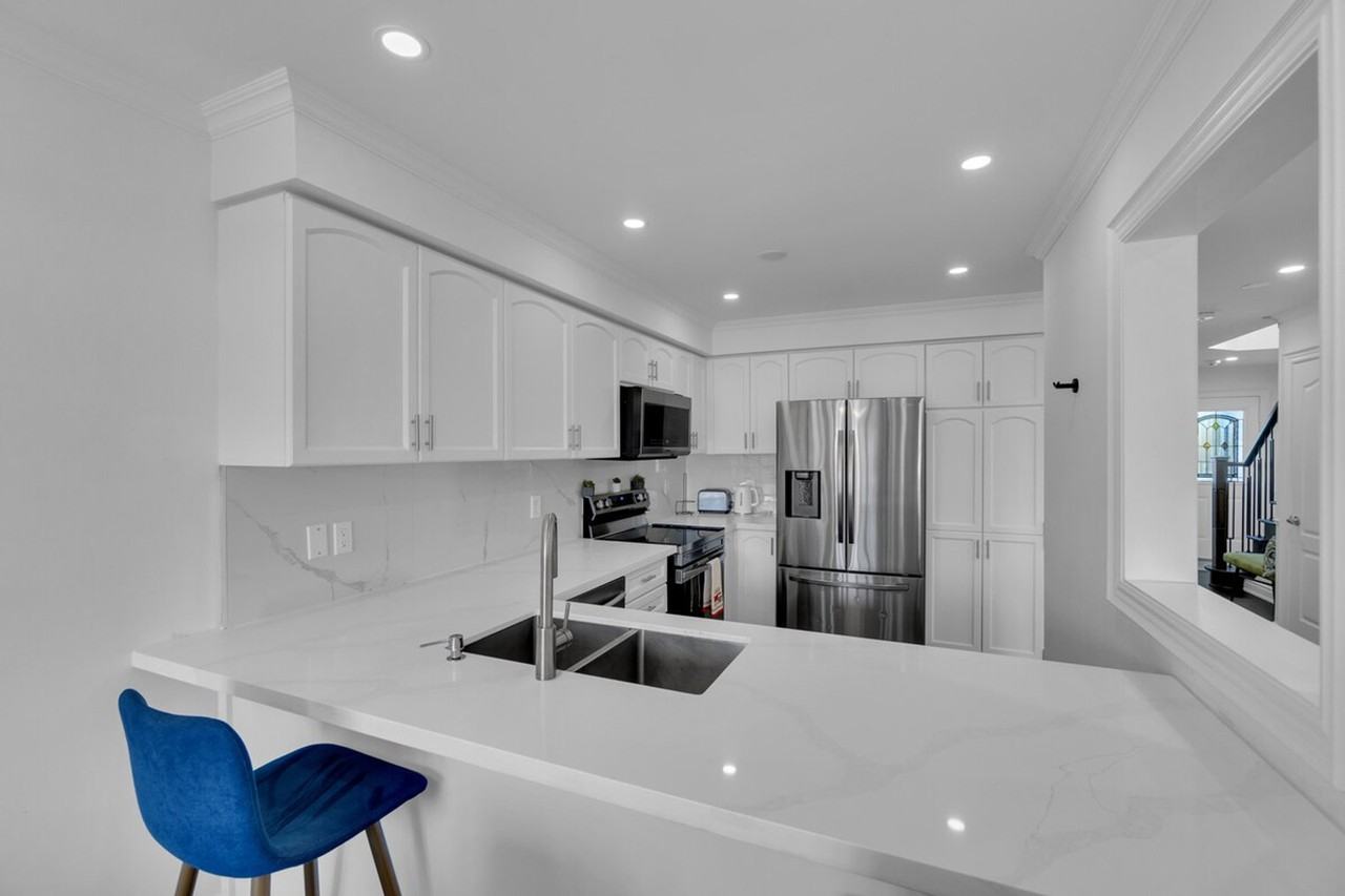 106 Rosanna Cres #1504436P - Photo 5 of 25