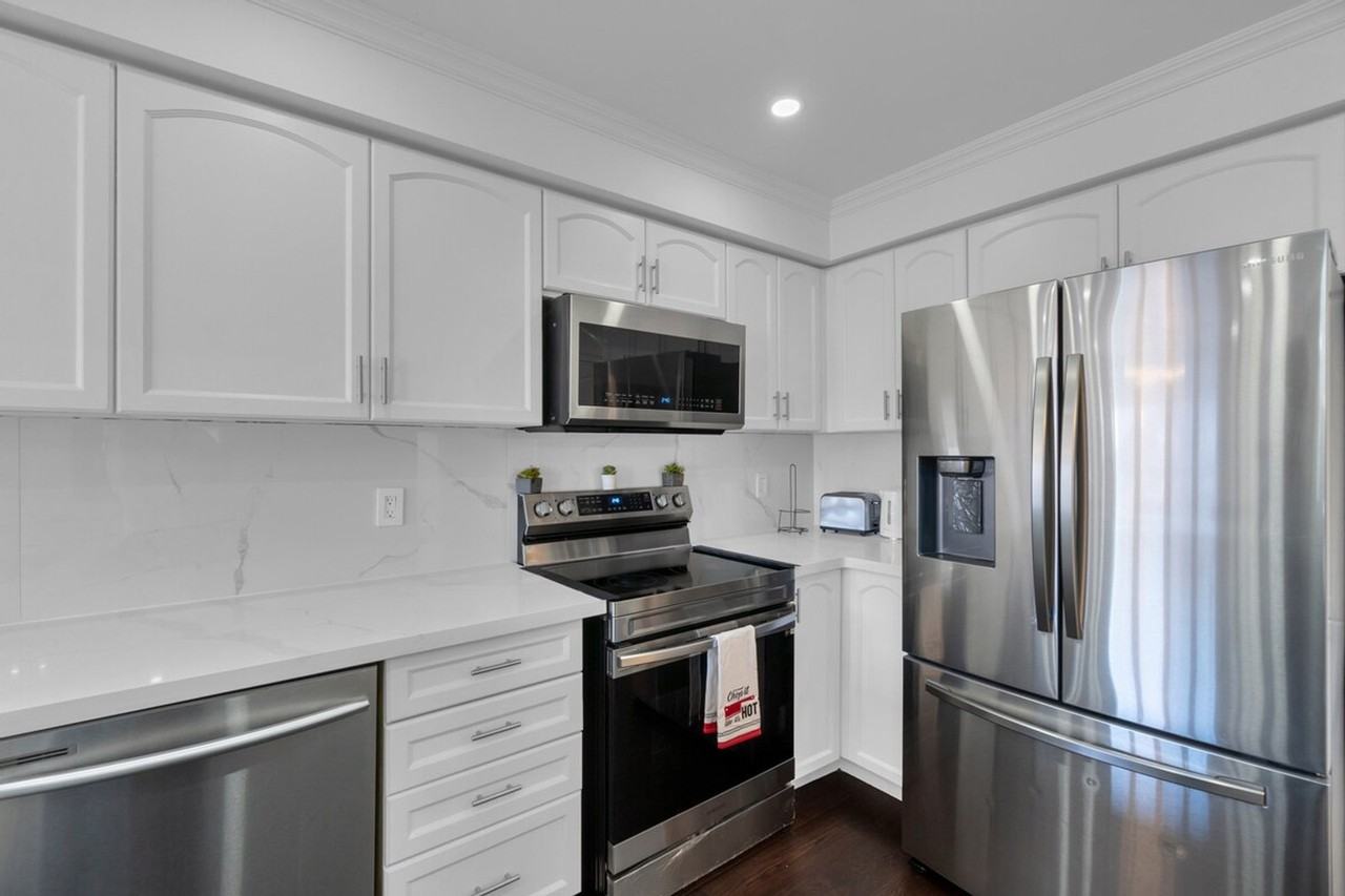 106 Rosanna Cres #1504436P - Photo 6 of 25