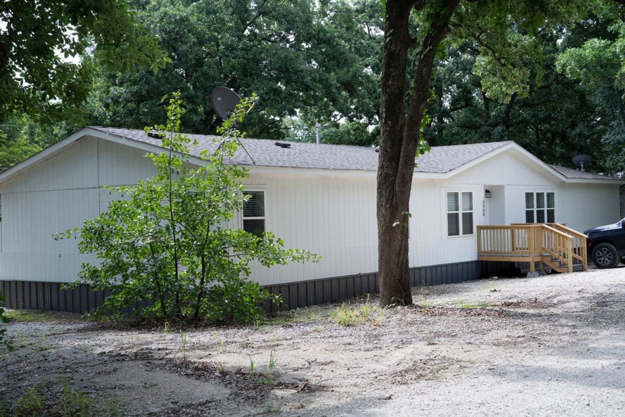 2988 Lisa Dr #1563235P - Photo 2 of 38