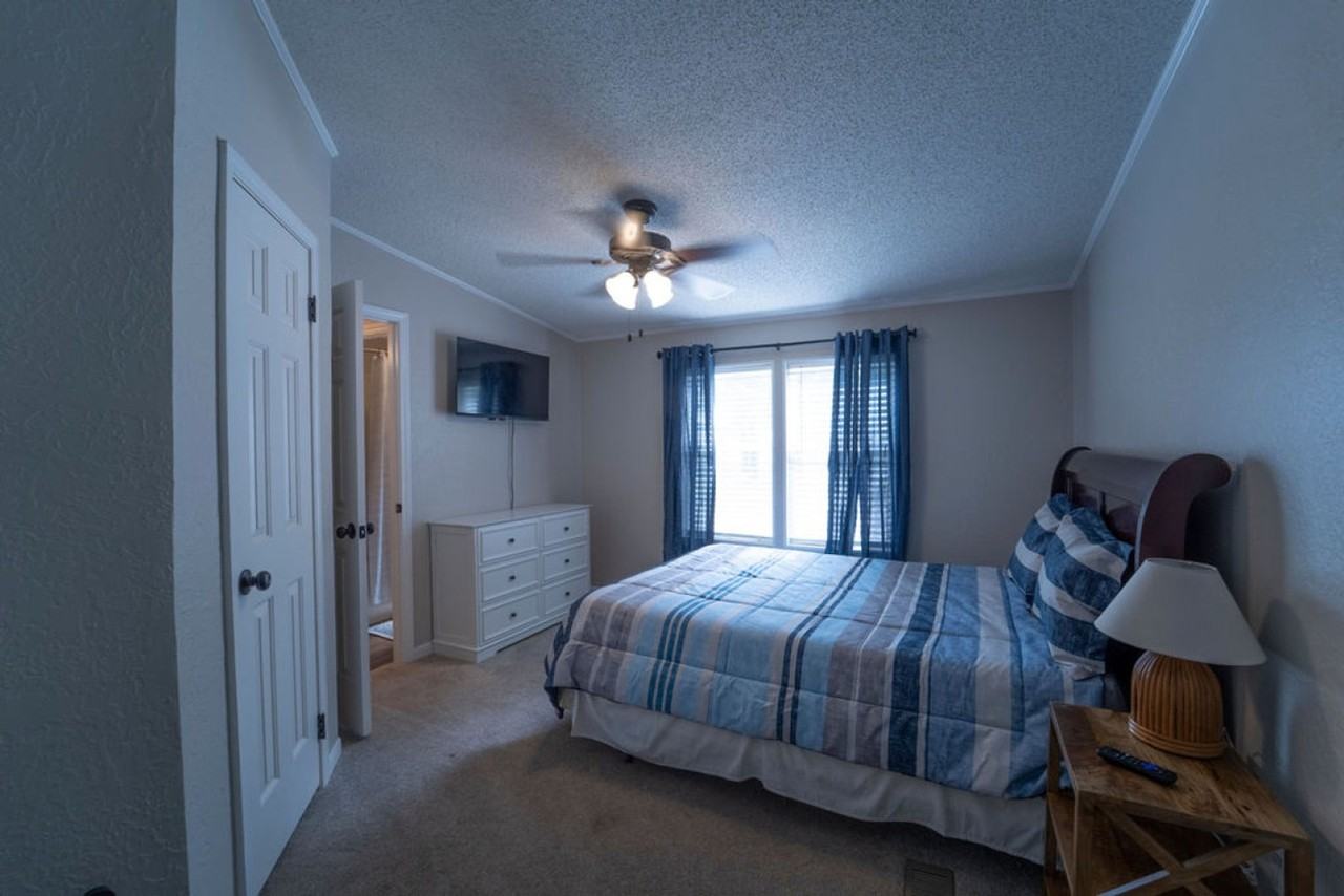 2988 Lisa Dr #1563235P - Photo 3 of 38