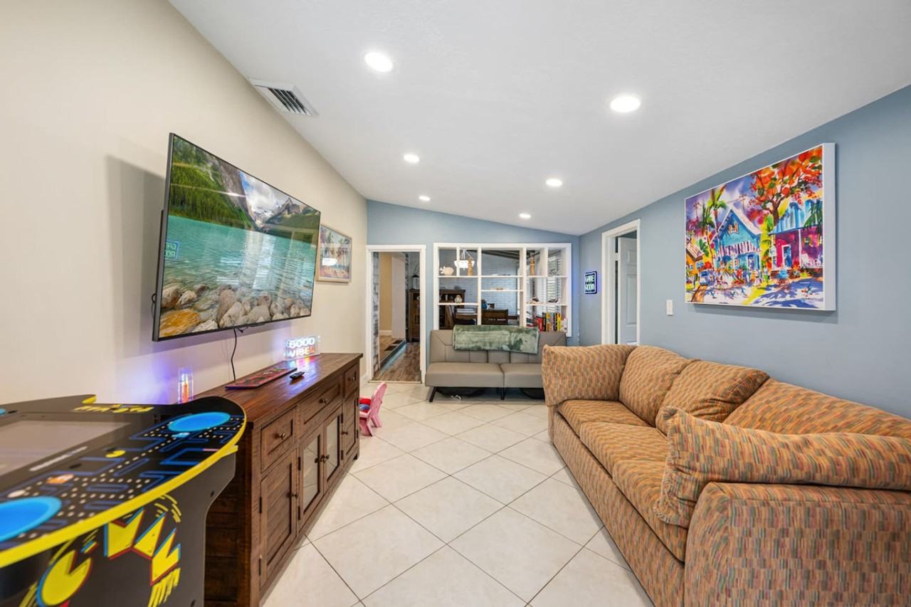 6106 Nw 20th St #1524073P - Photo 6 of 36